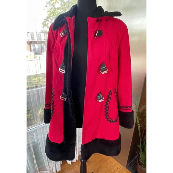 Vintage 80s ladies coat, red & black parka, faux fur collar & cuffs, 6/8 (S/M) - Picture 7 of 9